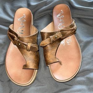 Very G sandals - women’s 6